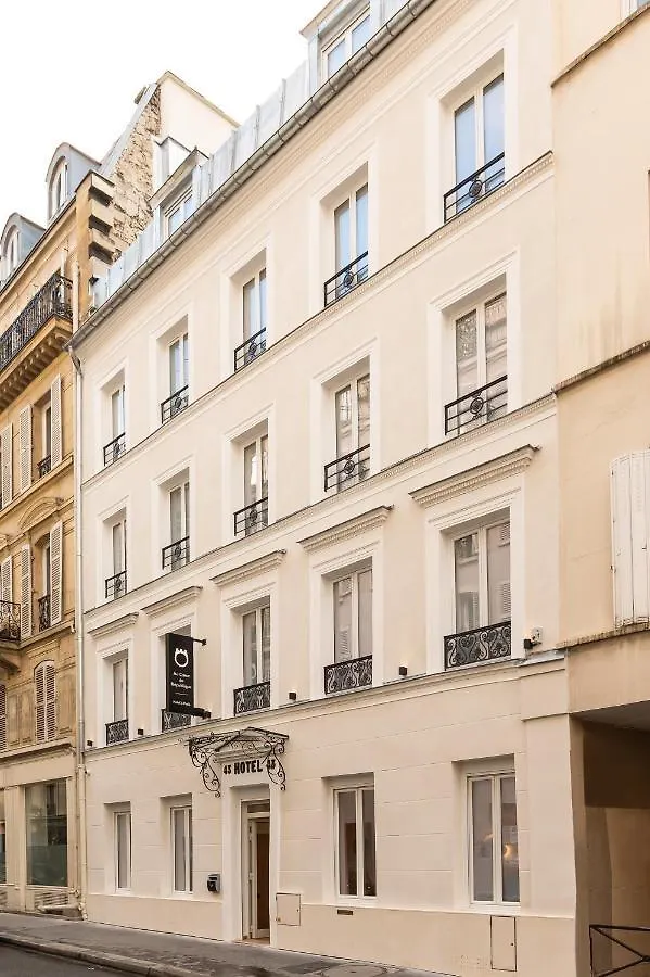 Hotel Au Coeur De Republique Paris